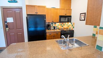 Timberline Lodges by Fernie Lodging Co