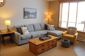 Timberline Lodges by Fernie Lodging Co