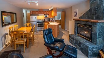 Timberline Lodges by Fernie Lodging Co