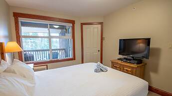 Timberline Lodges by Fernie Lodging Co