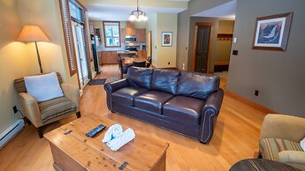 Timberline Lodges by Fernie Lodging Co