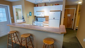 Timberline Lodges by Fernie Lodging Co