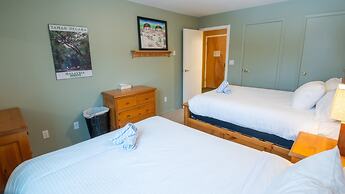 Timberline Lodges by Fernie Lodging Co