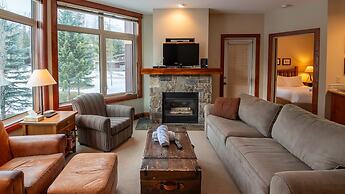 Timberline Lodges by Fernie Lodging Co