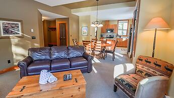 Timberline Lodges by Fernie Lodging Co