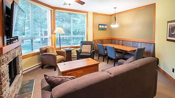 Timberline Lodges by Fernie Lodging Co