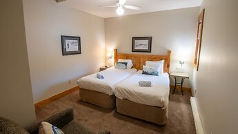 Timberline Lodges by Fernie Lodging Co