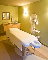 Timberline Lodges by Fernie Lodging Co