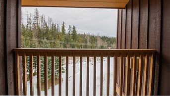 Timberline Lodges by Fernie Lodging Co
