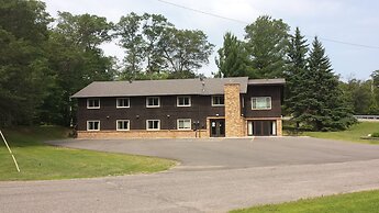 Pelican Lake Motel