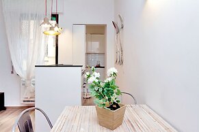 Monti Apartments - My Extra Home