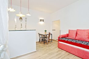 Monti Apartments - My Extra Home