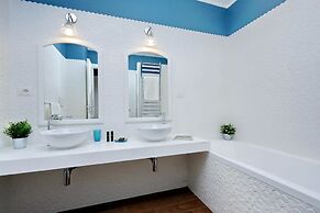 Monti Apartments - My Extra Home