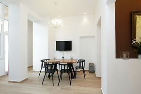 Monti Apartments - My Extra Home