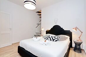 Monti Apartments - My Extra Home