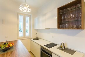 Boutique Pine Tree apartments