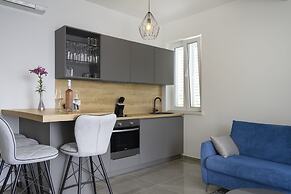 Boutique Pine Tree apartments