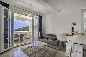 Boutique Pine Tree apartments