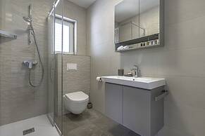 Boutique Pine Tree apartments