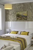 Boutique Pine Tree apartments