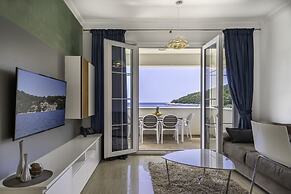 Boutique Pine Tree apartments