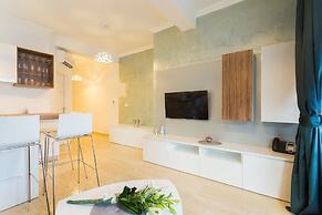 Boutique Pine Tree apartments