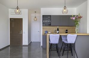 Boutique Pine Tree apartments