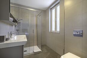 Boutique Pine Tree apartments