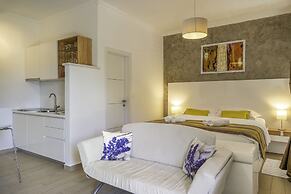 Boutique Pine Tree apartments