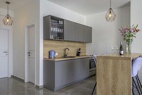 Boutique Pine Tree apartments