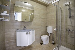 Boutique Pine Tree apartments