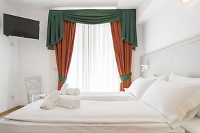 Hotel Garda Bellevue