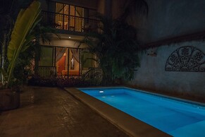 Casa Del Maya Bed & Breakfast