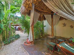 Casa Del Maya Bed & Breakfast