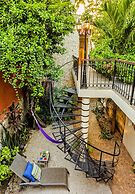 Casa Del Maya Bed & Breakfast