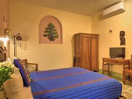 Casa Del Maya Bed & Breakfast