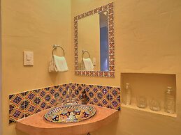 Casa Del Maya Bed & Breakfast