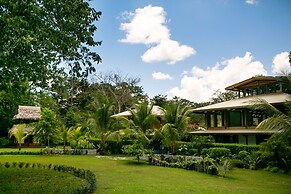 Blue Osa Beach Resort and Spa