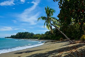 Blue Osa Beach Resort and Spa