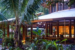 Blue Osa Beach Resort and Spa