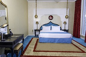 Saraya Corniche Hotel