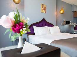 Saraya Corniche Hotel