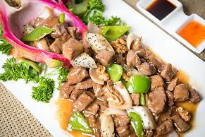 Saraya Corniche Hotel