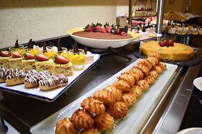 Saraya Corniche Hotel