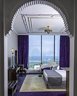 Saraya Corniche Hotel