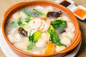 Saraya Corniche Hotel