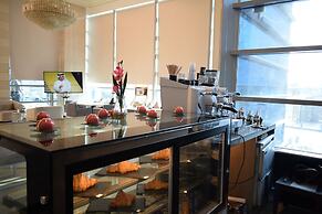 Saraya Corniche Hotel