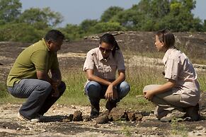 Big Game - Udawalawe by Eco Team