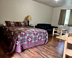 Denali Rainbow Village RV Park and Motel