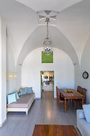 1897 Old River Mansion